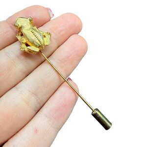Vintage Jewelry Gold Tone Frog Stick pin brooch